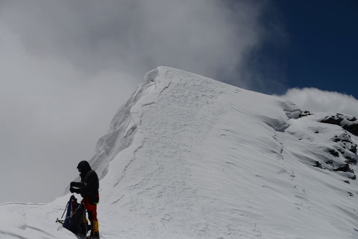 59 Climbing Sherpa Lal Singh Tamang Fixing A Rope Across The Lhakpa Ri Summit Ridge 